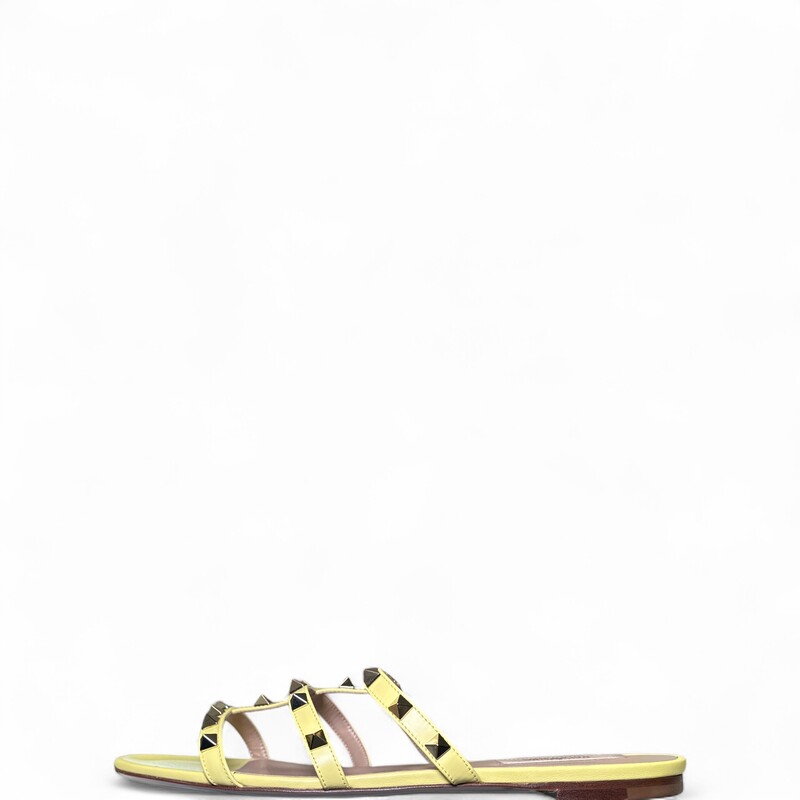 Valentino Rockstud