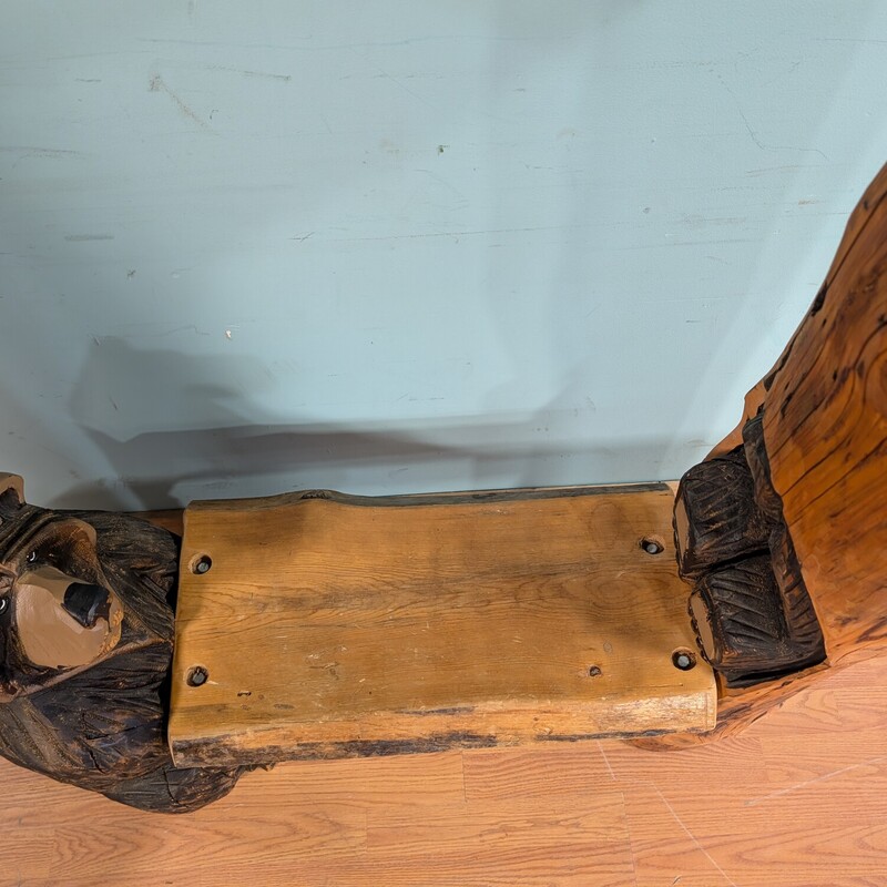 Chainsaw Bear Bench, Cute!<br />
40w + 9in with Hooks<br />
13d x 65h<br />
Seat 22w