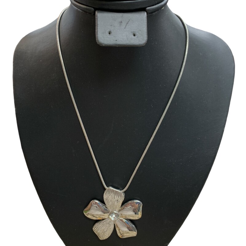 Necklace Flower Pendants