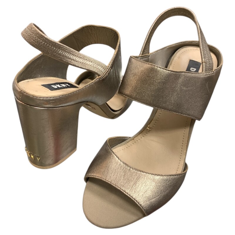 DKNY Chunky, Gold, Size: 7.5