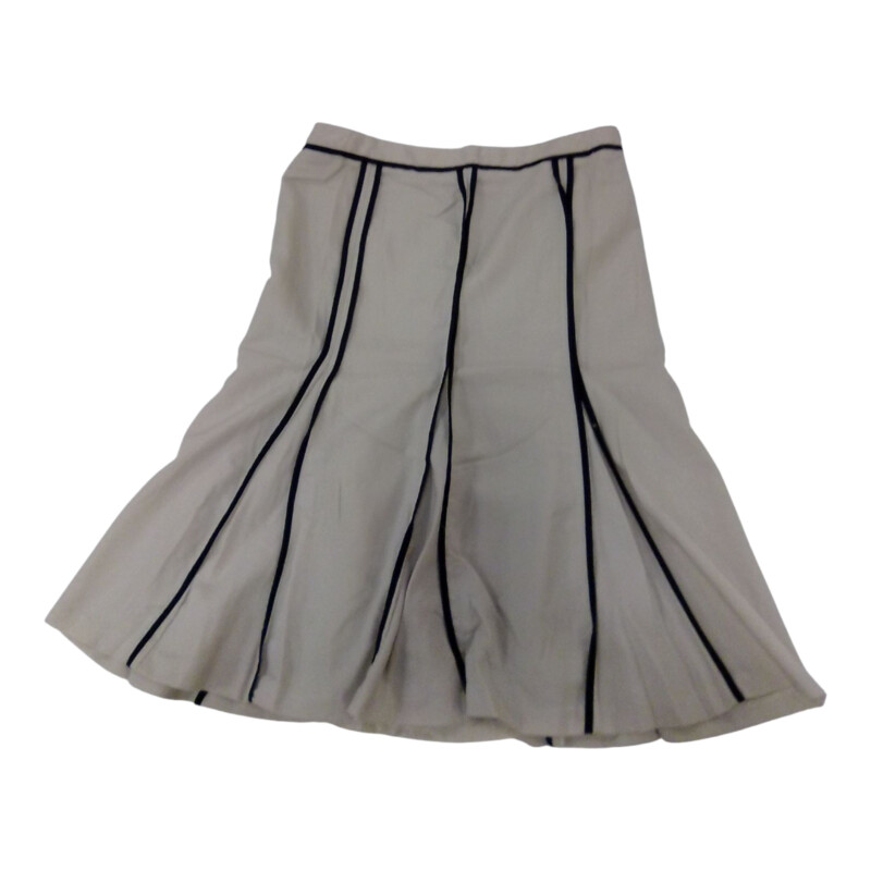 Skirts: Beige/Black
