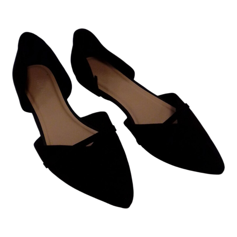 Shoes: Black Flats