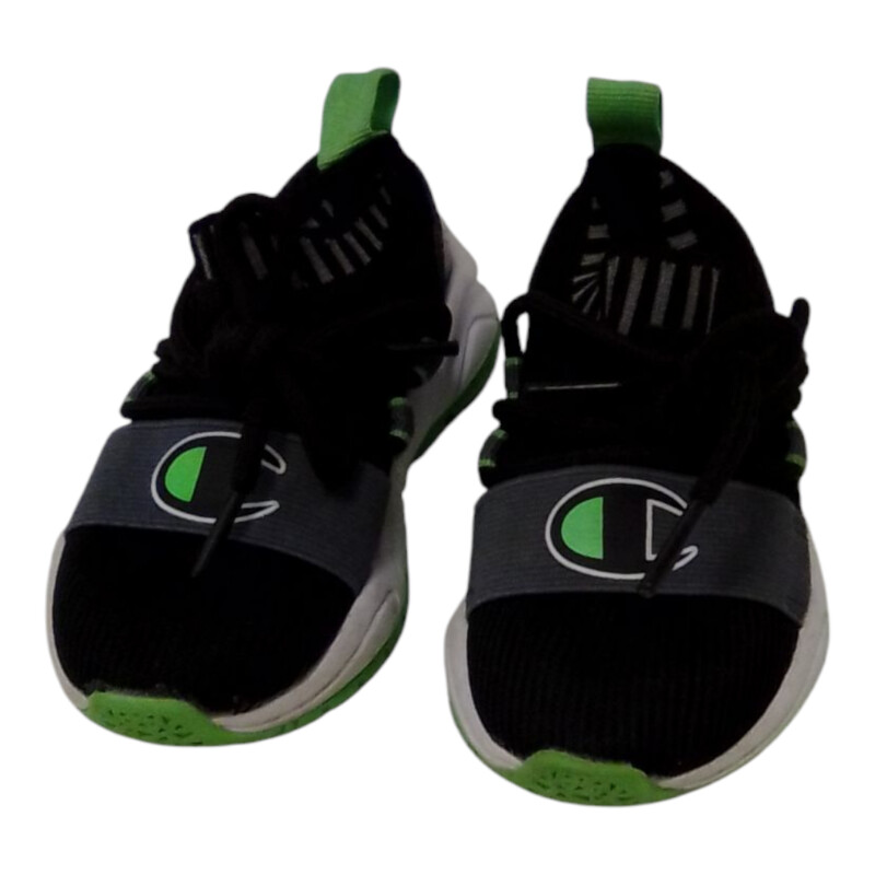 Shoes: Black/Green