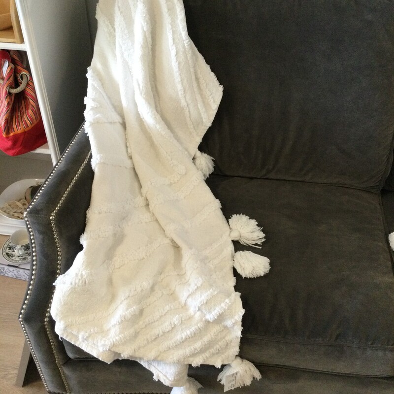 Cotton Throw With Tassles,
Cream