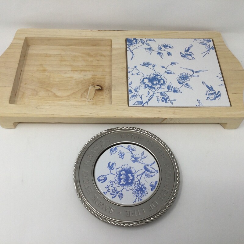 Wooden Server With Tile Inserts,
Wood/White/Blue,
Size: 15.5 X 7.5 In