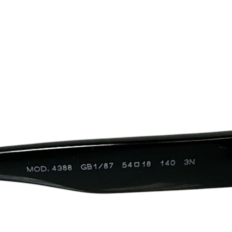 Versace MOD 4388 Black Sunglasses<br />
<br />
In excellent condition.<br />
<br />
Comes with the original case and box.