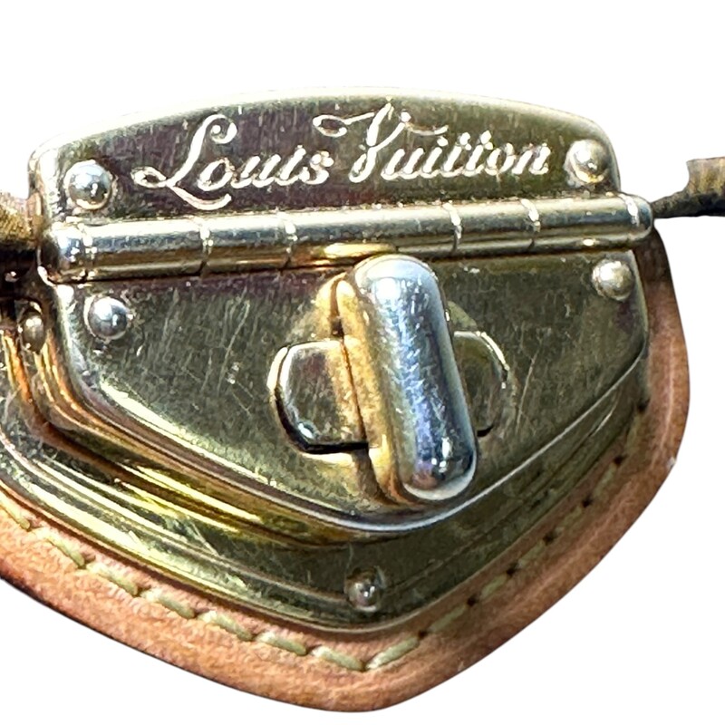 Louis Vuitton Joey Buckle Quilted Wallet

Date Code:SP1141

In very good condition. Some scratching and light tarnishing of hardware.

Does not come with original box or dust bag