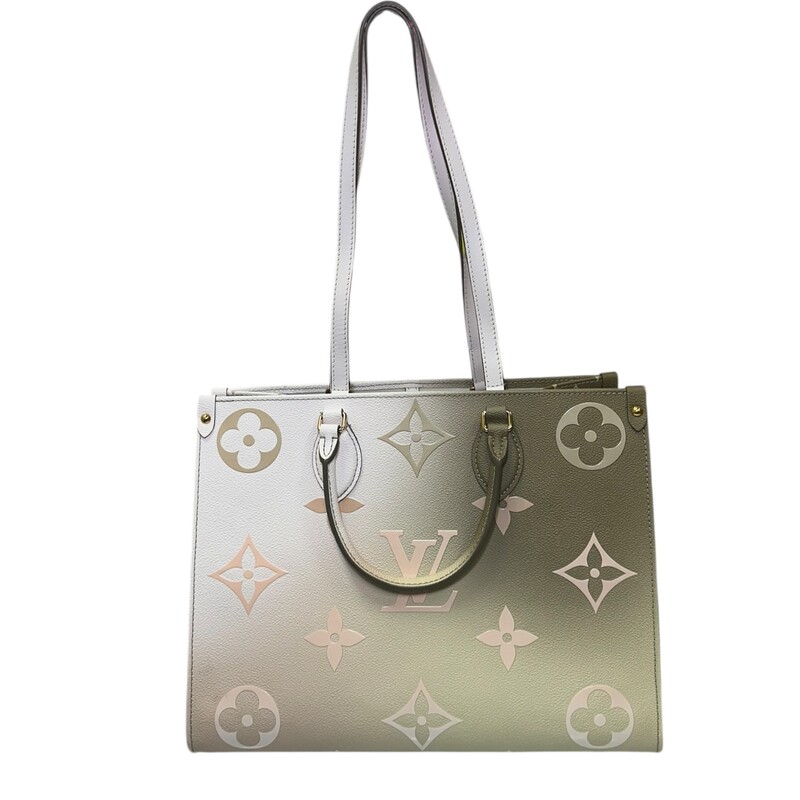 Louis Vuitton OntheGo MM Spring in the City<br />
<br />
Date Code: Chipped<br />
<br />
Dimensions:<br />
13.8 x 10.6 x 5.5 inches<br />
(Length x Height x Width)<br />
<br />
In verry good condition. Light wear to the interior.<br />
<br />
Does not come with the original dust bag or box.