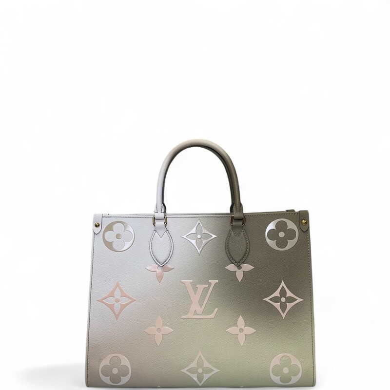 Louis Vuitton OntheGo MM Spring in the City

Date Code: Chipped

Dimensions:
13.8 x 10.6 x 5.5 inches
(Length x Height x Width)

In verry good condition. Light wear to the interior.

Does not come with the original dust bag or box.