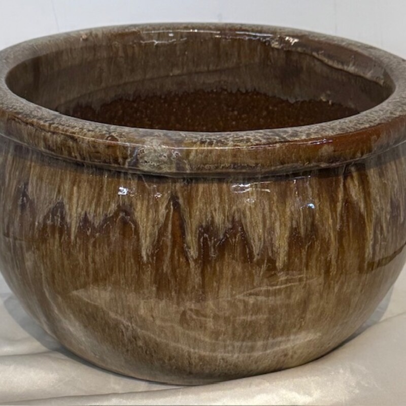 Round Drip Pottery Pot