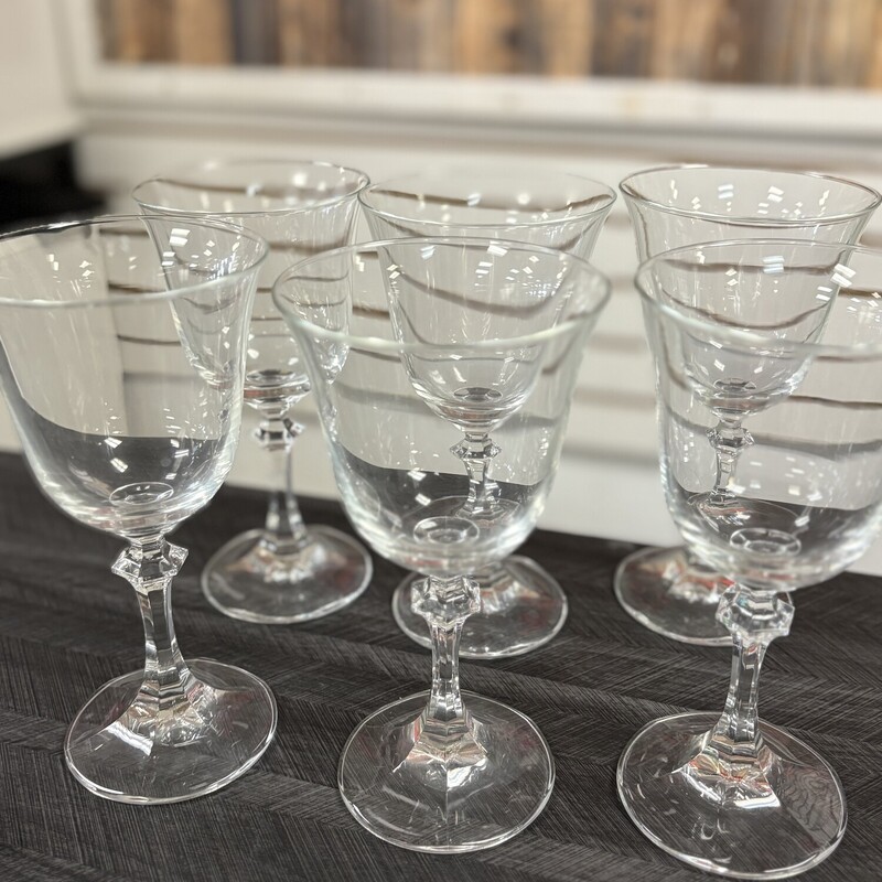 6 Wine Glasses