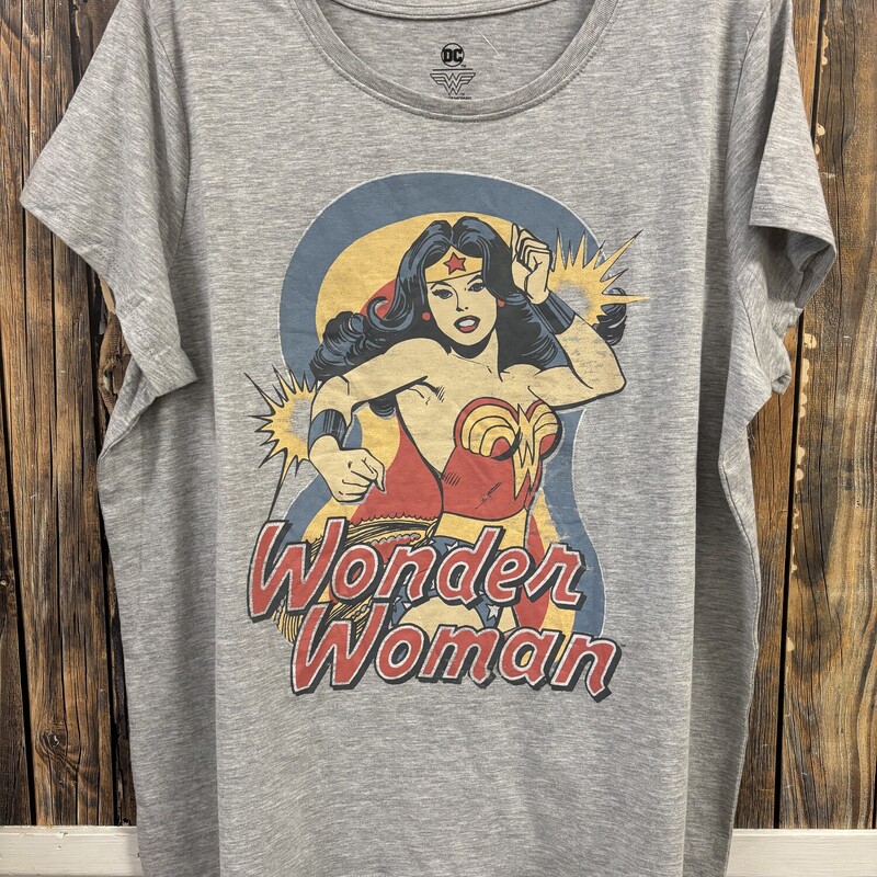 Wonder Woman Shirt, Size: XXL