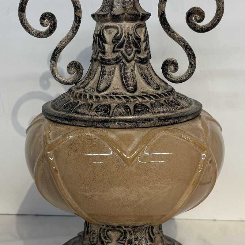 Ceram Base Metal Lid Urn
