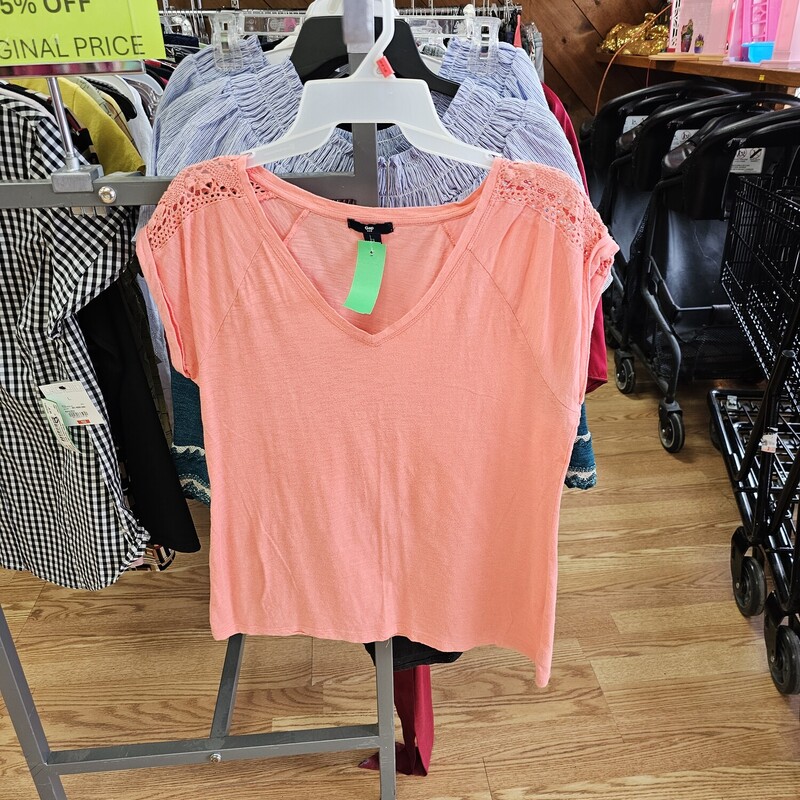 GAP SHIRT