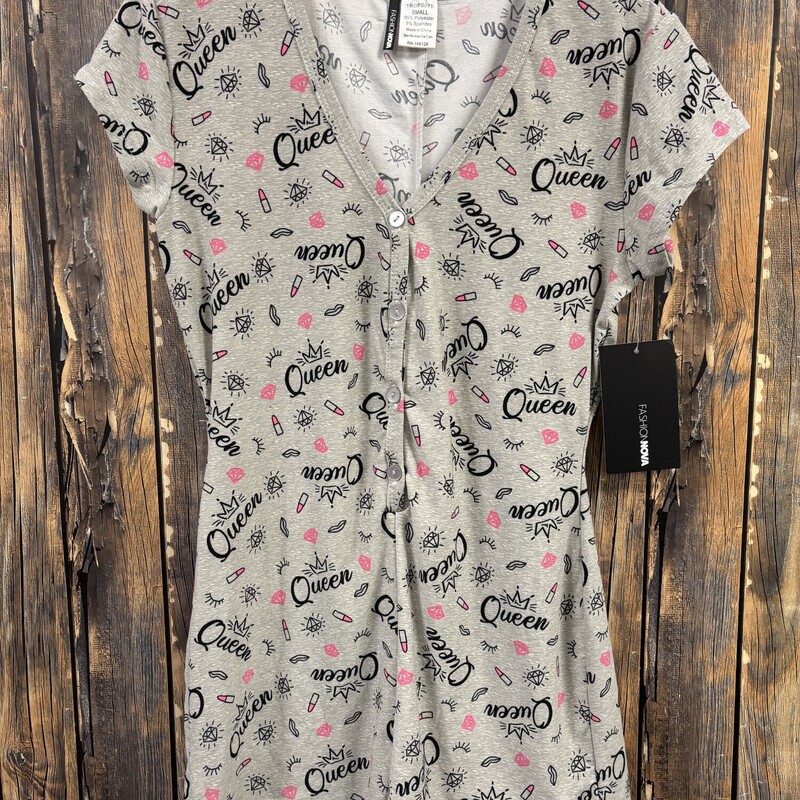 NWT Queen Sleep Romper, Size: S