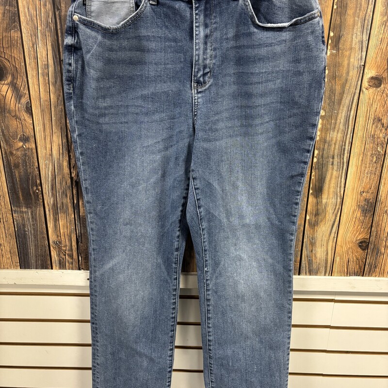Judy Blue Jeans, Size: 18