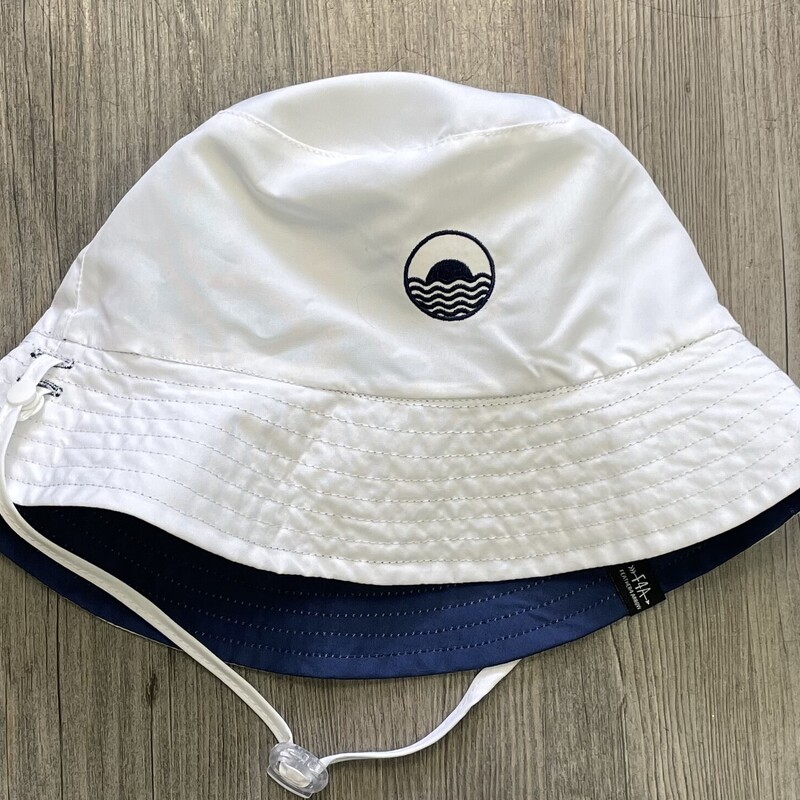 F4A Reversible Bucket Hat, White, Size: Youth
NEW