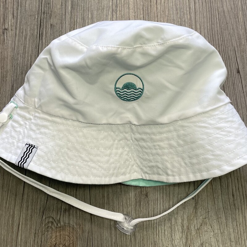F4A Reversible Bucket Hat, Mint, Size: Youth
NEW