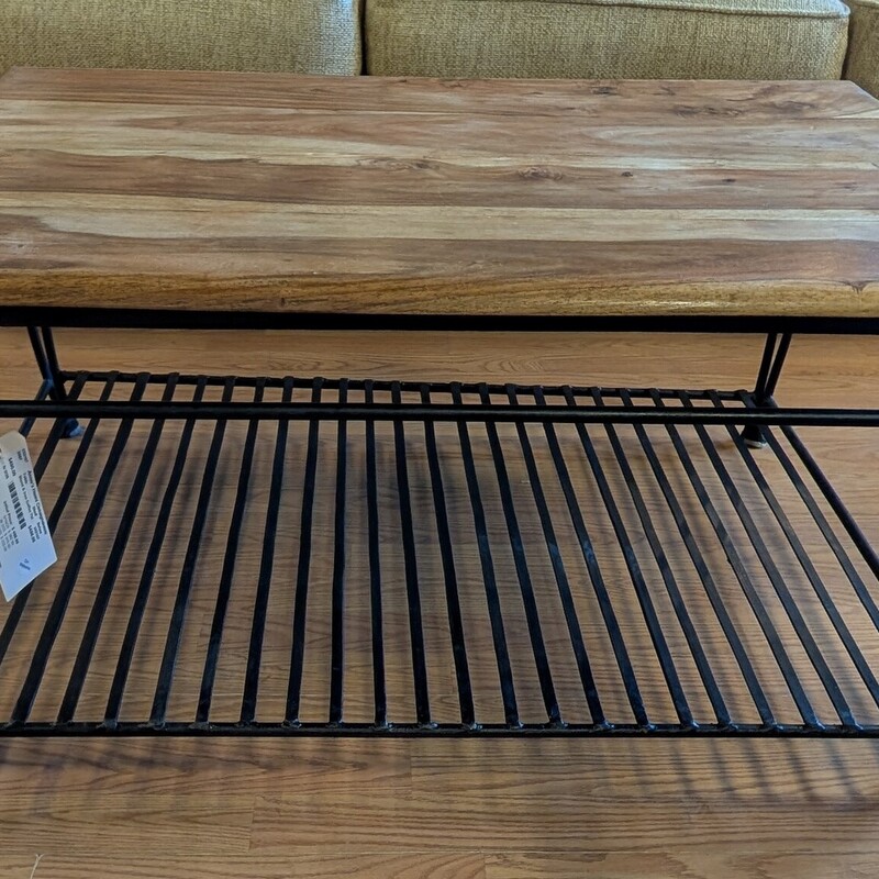 Wood & Iron Coffee Tbl, Shelf, Below
38 x 27 x 17h