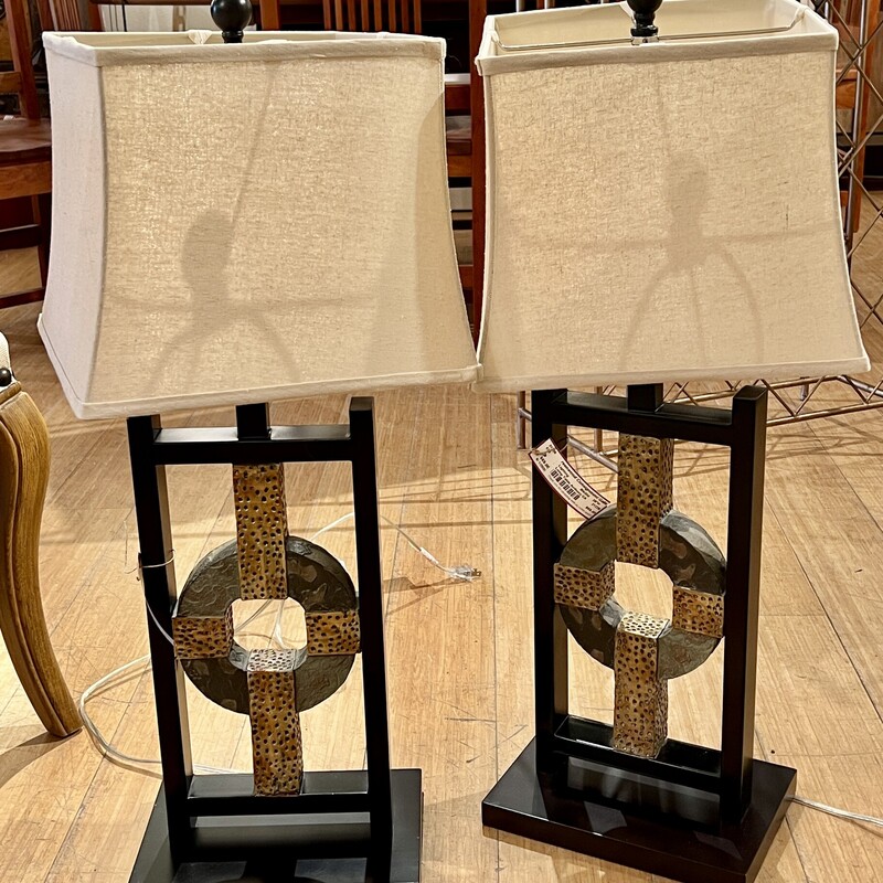Lamp Table Anthony CA, Black & Gold, Size: 29H

Matching lamp available.