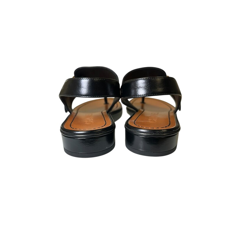 Chanel Leather Buckle with Pearl Interlocking CC Logo<br />
<br />
Size 38.5<br />
<br />
Code: 637414<br />
<br />
In very good condition. Light scuffs to bottonm sole.<br />
<br />
Comes with the original box.