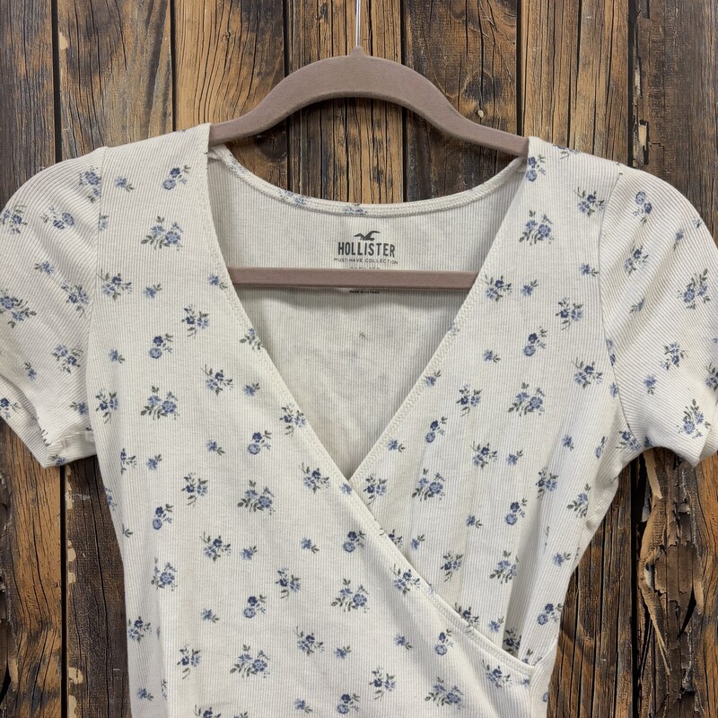 Hollister White Flower Top, Size: M