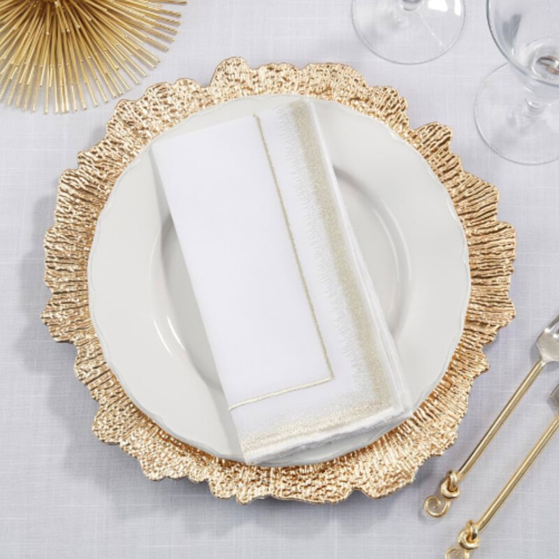 Set of 4 Saro Sapphire Table Napkins
White Gold
Size: 20x20
NEW IN PACKAGE
Introducing the Elegant Embroidery Detail Sapphire Napkins, a sophisticated accent to elevate your dining experience. Crafted with meticulous attention to detail, these napkins feature intricate embroidery that exudes timeless elegance. The delicate patterns and luxurious fabric add a touch of refinement to any table setting, whether for formal dinners or casual gatherings. With their understated beauty and versatility, these napkins effortlessly complement a range of decor styles, making these a perfect choice for enhancing your home decor.
Retail $49+
Matching Table Runner Sold Separately
