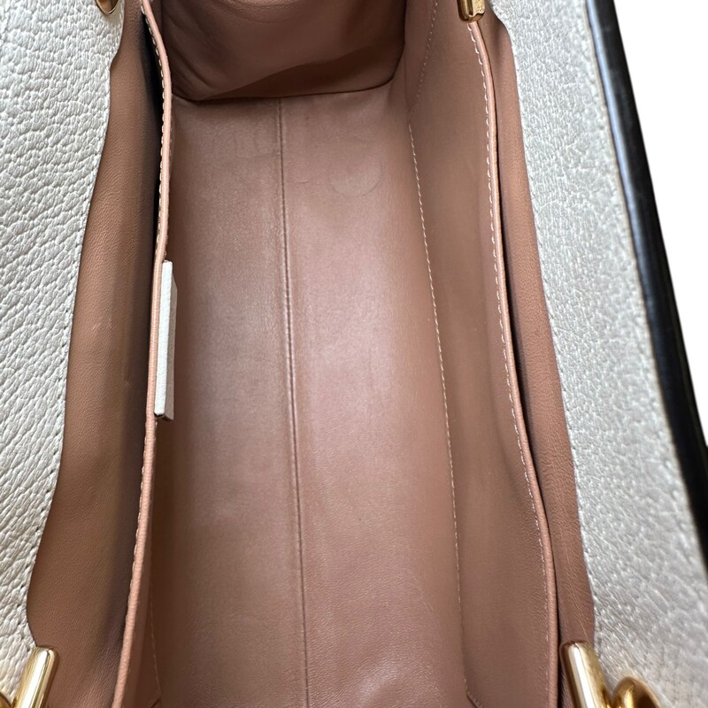 Gucci  Supreme Padlock Berry Bag<br />
<br />
Style Code:498156 525040<br />
<br />
Dimensions:<br />
Shoulder Strap Drop: 11<br />
Height: 7<br />
Width: 10<br />
Depth: 4<br />
<br />
In very good condition. Some scratches on the hardware.