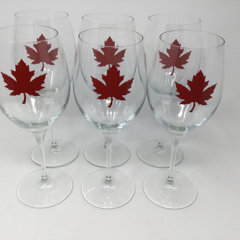 Maple Leaf Stemware,
Clear/Red,
Size: Set Of 6