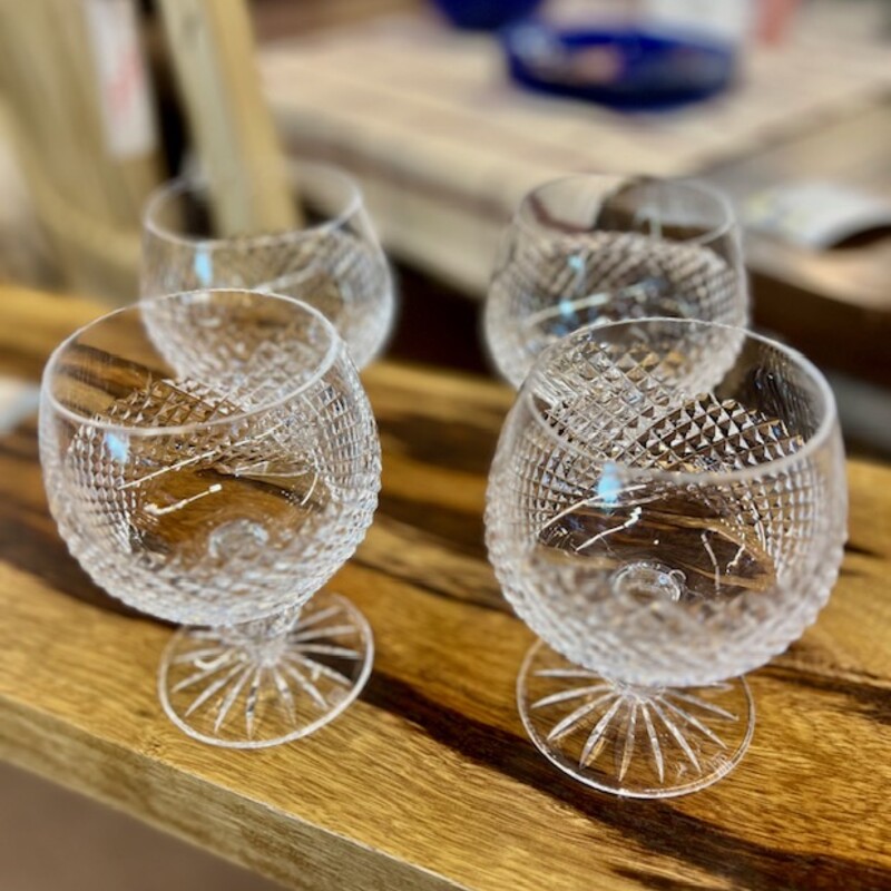 Set of 4 Riedel Brandy Glasses
Diamond pattern/ Vintage
Clear, Size: 4x4.5H