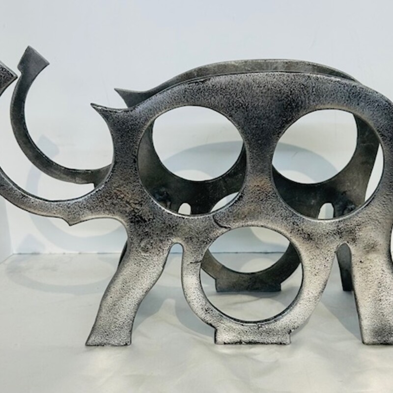Metal Elephant Bottle Holder
Silver
Size: 14x9H