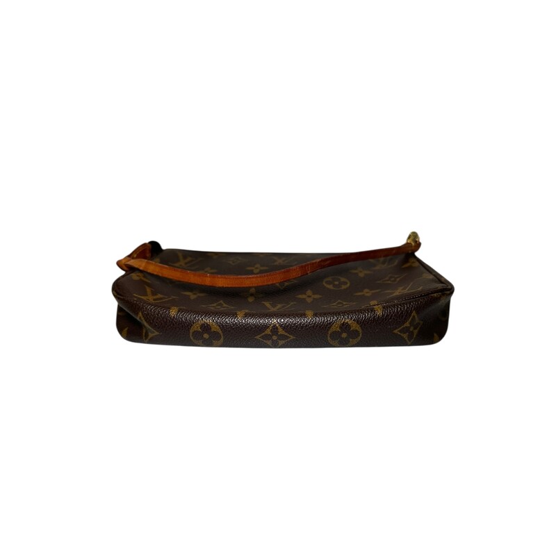 Louis Vuitton Pochette Monogram<br />
<br />
Date Code: SD0012<br />
<br />
Dimensions:<br />
<br />
In good condition. Light wear to the leather. Staining to the interior.<br />
<br />
Does not come with the original dust bag or box.