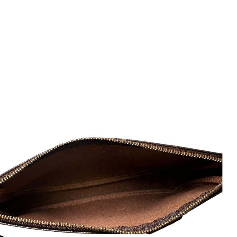 Louis Vuitton Pochette Monogram<br />
<br />
Date Code: SD0012<br />
<br />
Dimensions:<br />
<br />
In good condition. Light wear to the leather. Staining to the interior.<br />
<br />
Does not come with the original dust bag or box.
