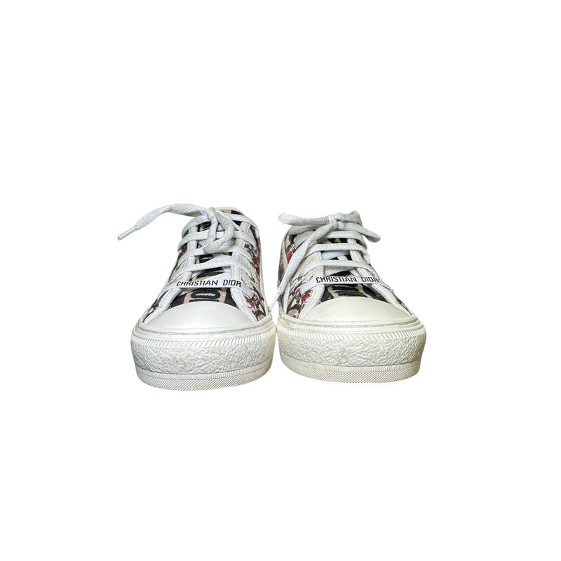 Dior Walk N Dior Floral Sneakers Size 38<br />
<br />
Style Code: NE 05 22<br />
<br />
In very good condition. Minor marks on the platform soles.<br />
<br />
Does not come with original dust bag or box.