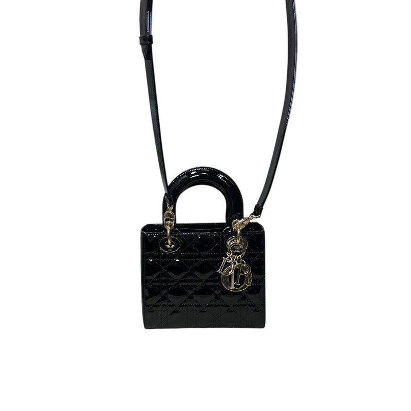 Dior Lady Bag Patent Cannage Black<br />
<br />
Code:<br />
<br />
Dimensions:
