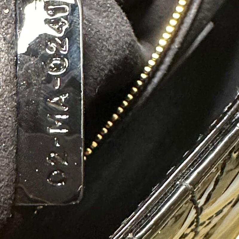 Dior Lady Bag Patent Cannage Black<br />
<br />
Code:<br />
<br />
Dimensions: