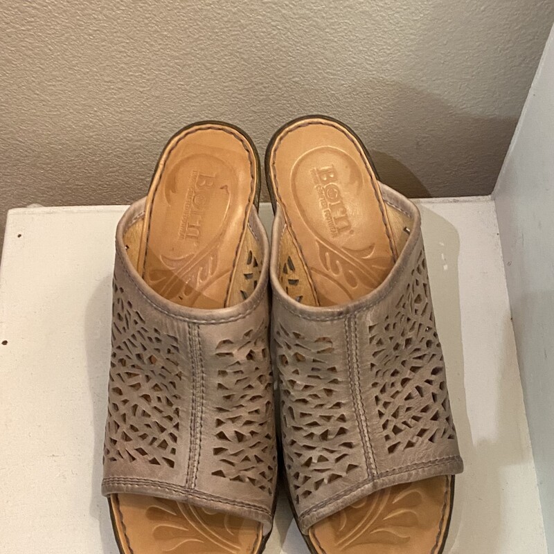 Tn Ctout Lthr Heel Sandal,<br />
Tan<br />
Size: 8