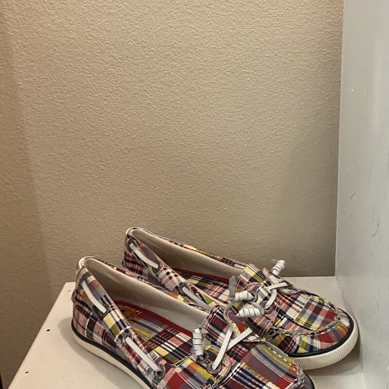 NEW R/blu Plaid Shoe