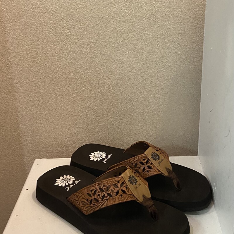BR Cutout Flip Flop