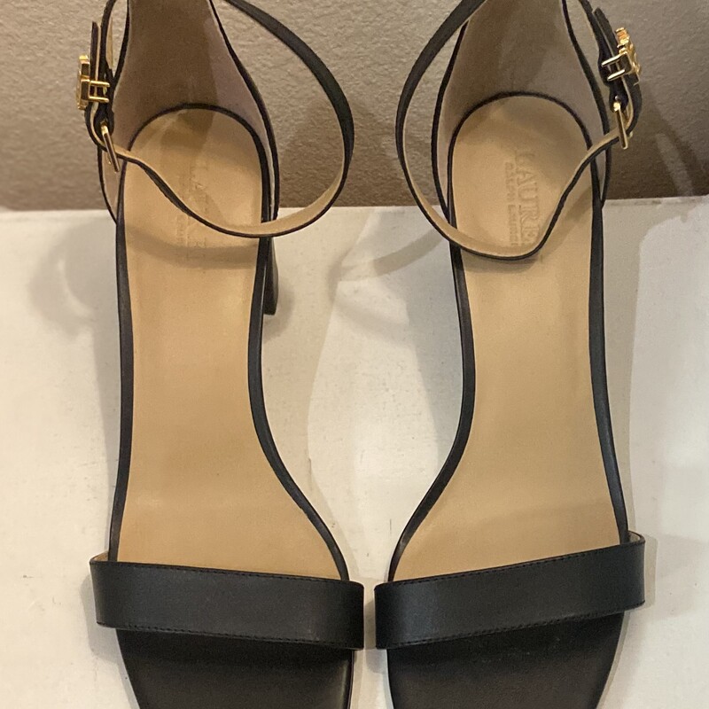 BK Lthr Bckle Heel Sandal<br />
Black<br />
Size: 8 R $145