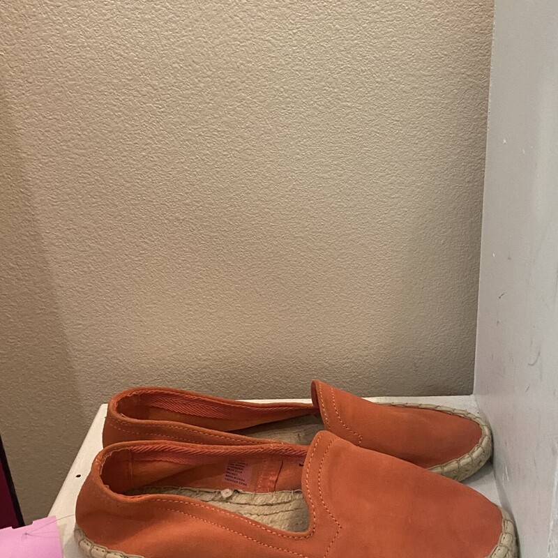 Tngerine Suede Espidrlle<br />
Tangerine<br />
Size: 9