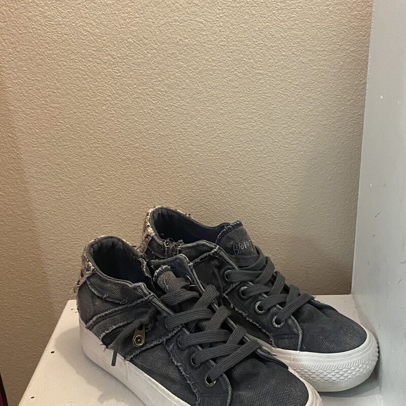 Blue Den Distrss Sneaker