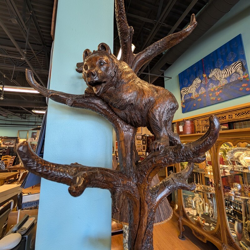 Black Forest Hall Tree, Bear, Carved<br />
Glass Eyes<br />
Purchased at Christies<br />
German, early 20th century<br />
20 x 24 x 87h