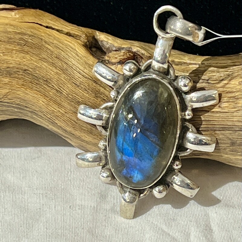 Sterling Labradorite  pendant