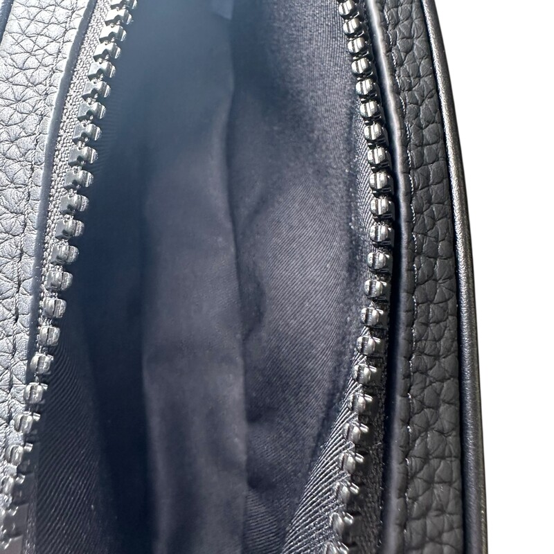 Louis Vuitton Taurillon Monogram Uniformes Solar Ray Soft Pochette Volga Belt Bag Black<br />
<br />
Date Code: PE2252 Uniformes Bag<br />
<br />
Dimensions:<br />
Length: 8.5 in<br />
Height: 5 in<br />
Width: 1.75 in<br />
Longest length : 47.5<br />
<br />
In excellent condition.<br />
<br />
Comes with the original dust bag.
