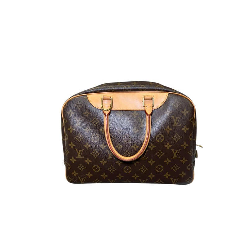 Louis Vuitton Deauville Monogram Canvas

Date Code:MB0015

Dimensions: 14 L x  x 11 H

In very good condition. Some very minor water marks on strap.

Does not come with original dust bag or box.