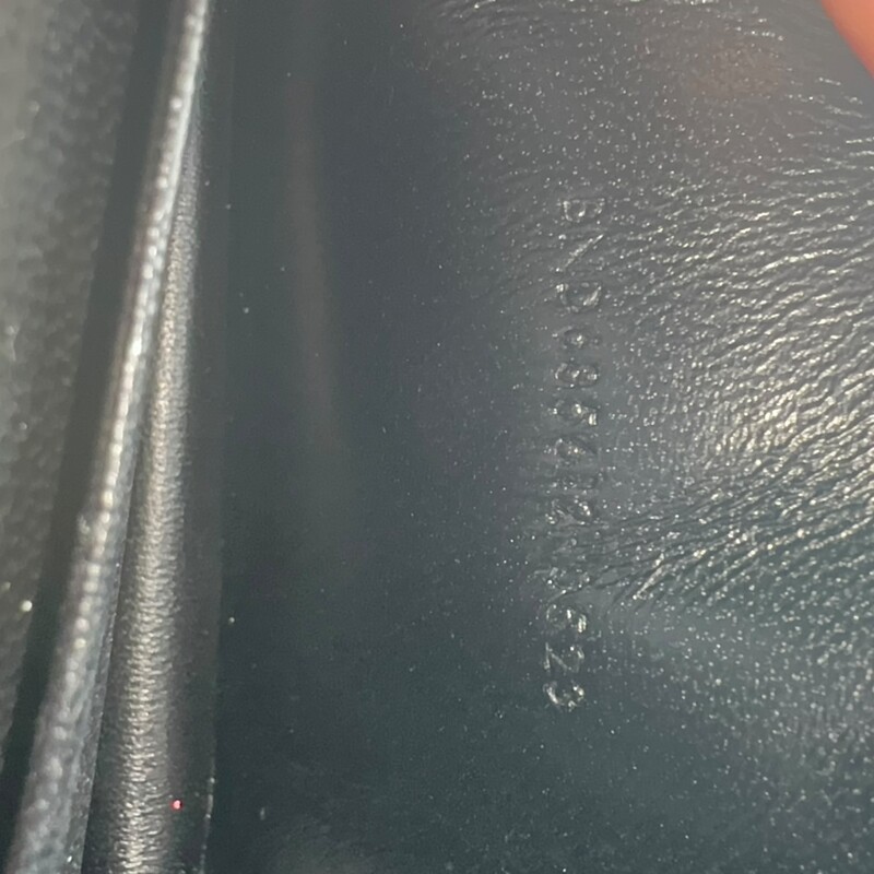 Saint Laurent Mini Gabby Wallet On A Chain<br />
<br />
Style Code: BND685612.0523<br />
<br />
Dimensions: 3.5H x 5.1W x 0.9D<br />
<br />
In very good condition. Minor scratching on hardware.<br />
<br />
Come with original dust bag. No box.
