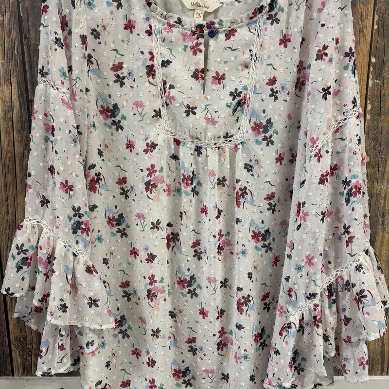 MJ White Flower Top