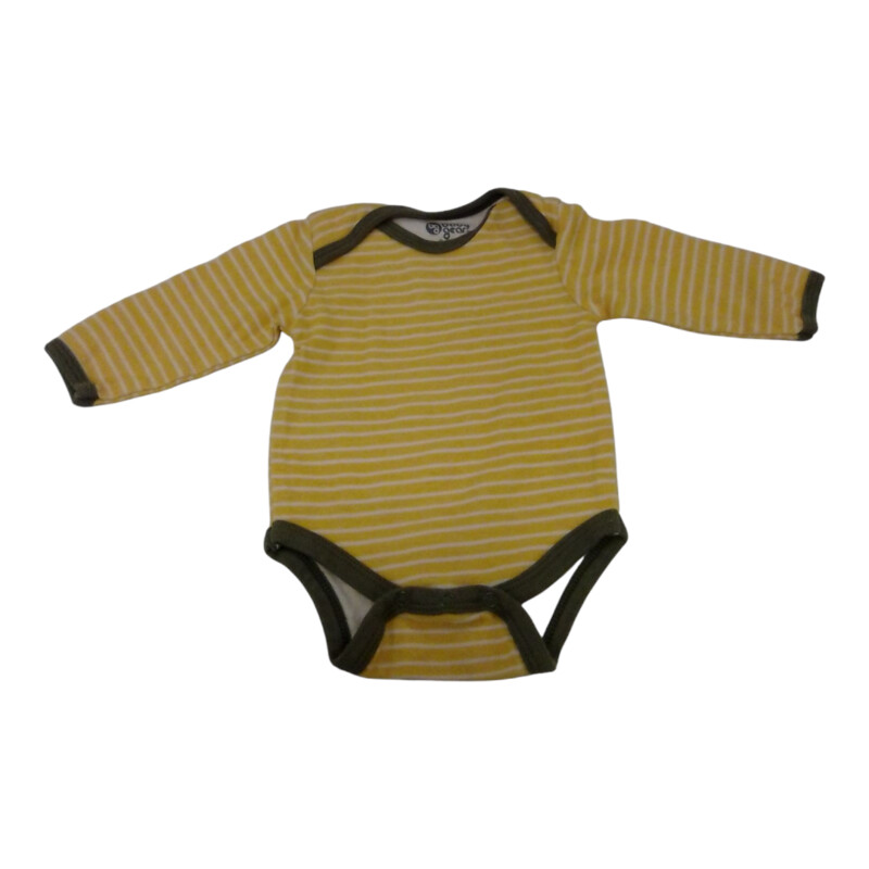 Long Sleeve Onesie:Yellow, Boy, Size: 0/3m

Located at Pipsqueak Resale Boutique inside the Vancouver Mall, Suite 230, (upstairs between Round 1 and Golds Gym) or online at: #pipsqueakresale

All items are photographed prior to being steamed. Cross posted, items are located at #PipsqueakResaleBoutique, payments accepted: cash, paypal & credit cards. Any flaws will be described in the comments. More pictures available with link above. Local pick up available at the #VancouverMall, tax will be added (not included in price), shipping available (not included in price, *starts at $9.99; please contact regarding shipment of toys or other larger items), item can be placed on hold with communication, message with any questions. Join Pipsqueak Resale - Online to see all the new items! Follow us on IG @pipsqueakresale / Facebook @pipsqueakresaleboutique & Thanks for looking! Due to the nature of consignment, any known flaws will be described; ALL SHIPPED SALES ARE FINAL. All items are currently located inside Pipsqueak Resale Boutique as a store front items purchased on location before items are prepared for shipment will be refunded.

#resalerocks #shopsmall #pipsqueakresale #shopvanmall #vancouverwa #portland #reusereducerecycle #fashiononabudget #chooseused #consignment #savemoney #shoplocal #weship  #shopvanmall #vancouvermall #vancouver #vancouverwashington #keepusopen #shoplocalonline #resale #resaleboutique #mommyandme #minime #fashion #reseller #usedclothing #usedtoys #secondhand #consign #store #clothes #womensclothes #kidsclothes #shopvancouvermall