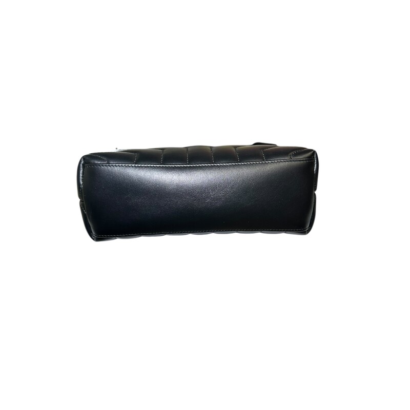 Saint Laurent LouLou Puffer Chain Bag<br />
<br />
Style code: TCT494699.0622<br />
<br />
Dimensions:  9.8 L x 6.6 H inches<br />
<br />
In very good condition. Some very minor corner wear. Some very minor wear on the strap.<br />
<br />
Comes with original dust bag and box.